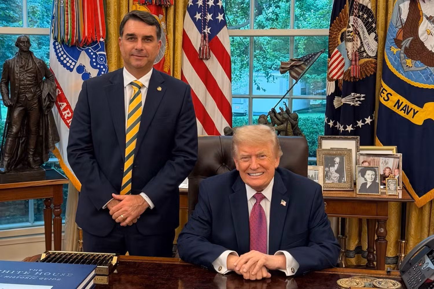 Governo Trump não pretende apoiar Flávio Bolsonaro como líder brasileiro, diz agência