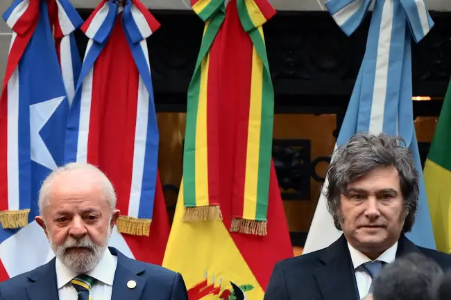 A alfinetada de Milei em Lula após ser citado em debate contra Flávio