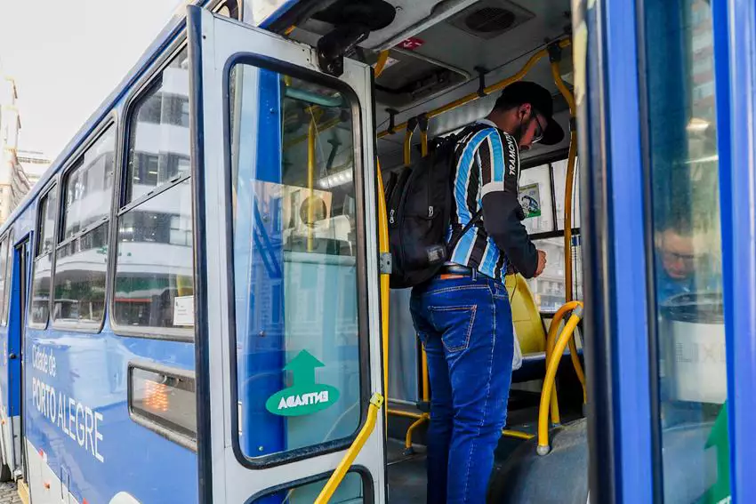 EPTC prepara esquema de trânsito neste domingo para o confronto entre Grêmio e Atlético-MG pela Copa do Brasil