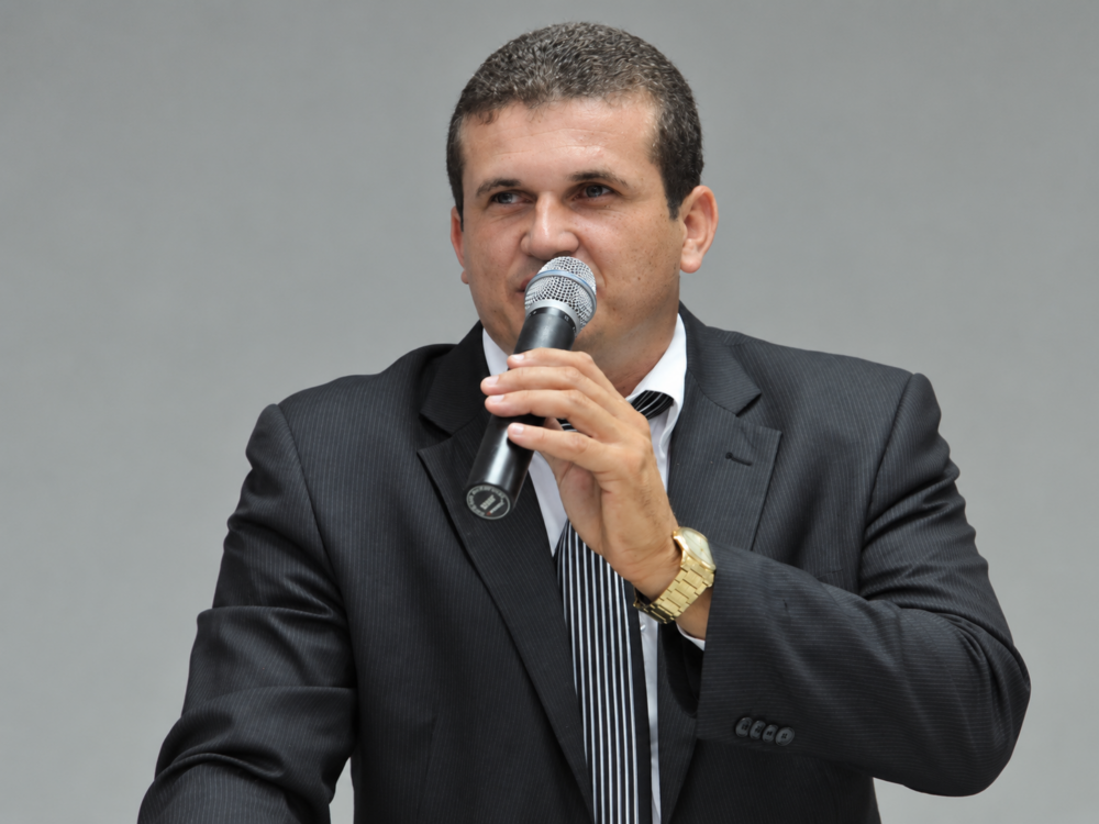 Ubatã: Eleito presidente da Câmara, Juliano consolida trajetória política marcada por quatro mandatos