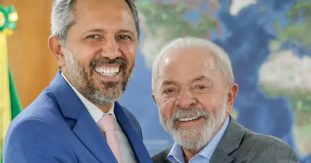 Lula participa de caminhada com Elmano em Juazeiro do Norte