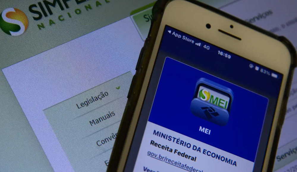 Simples Nacional: empresas têm até sexta para regularizar pendências e escolher regime tributário